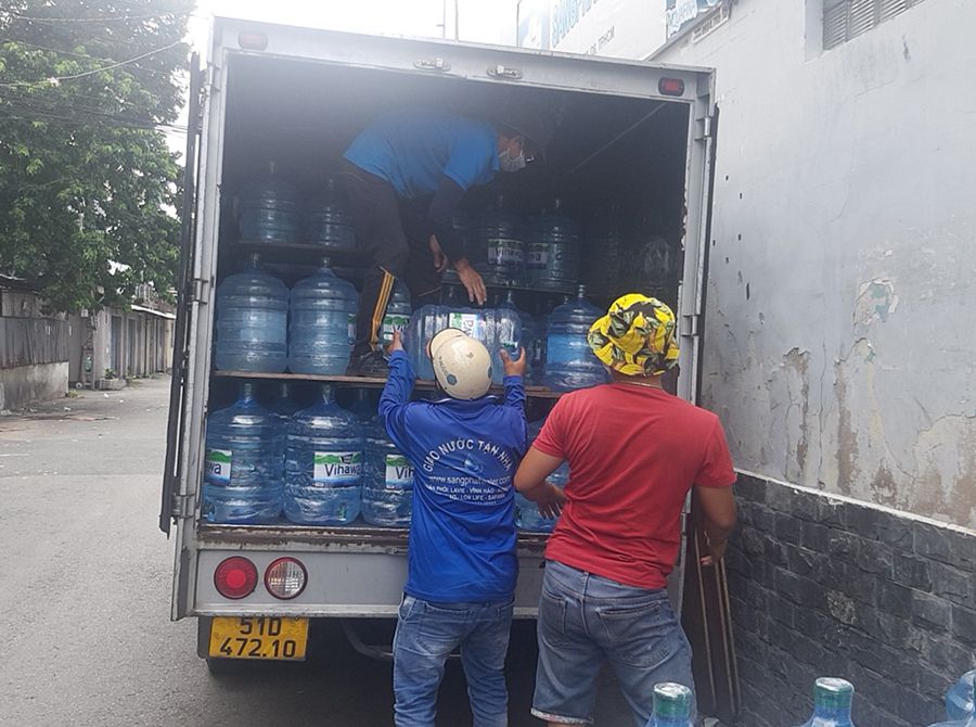 Giao nước uống tận nhà tại quận 1